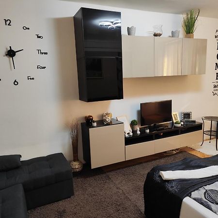 Heni Apartman Nagykanizsa Extérieur photo