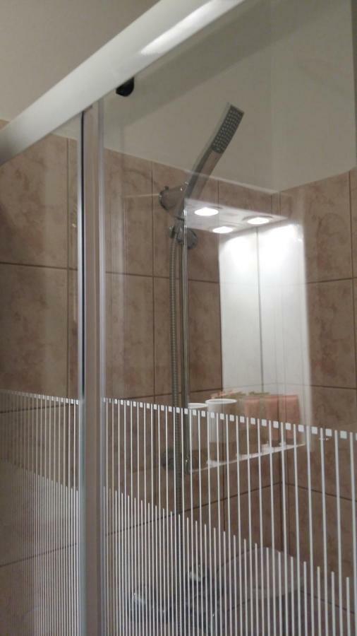Heni Apartman Nagykanizsa Extérieur photo
