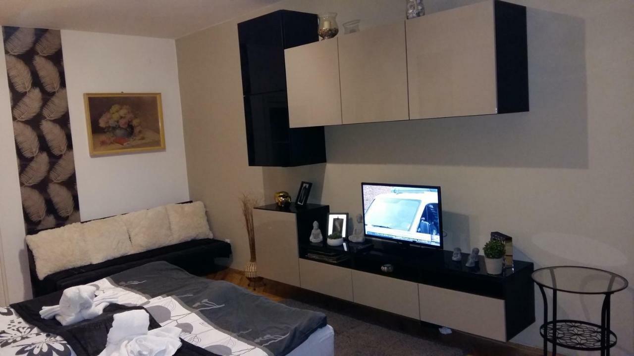 Heni Apartman Nagykanizsa Extérieur photo