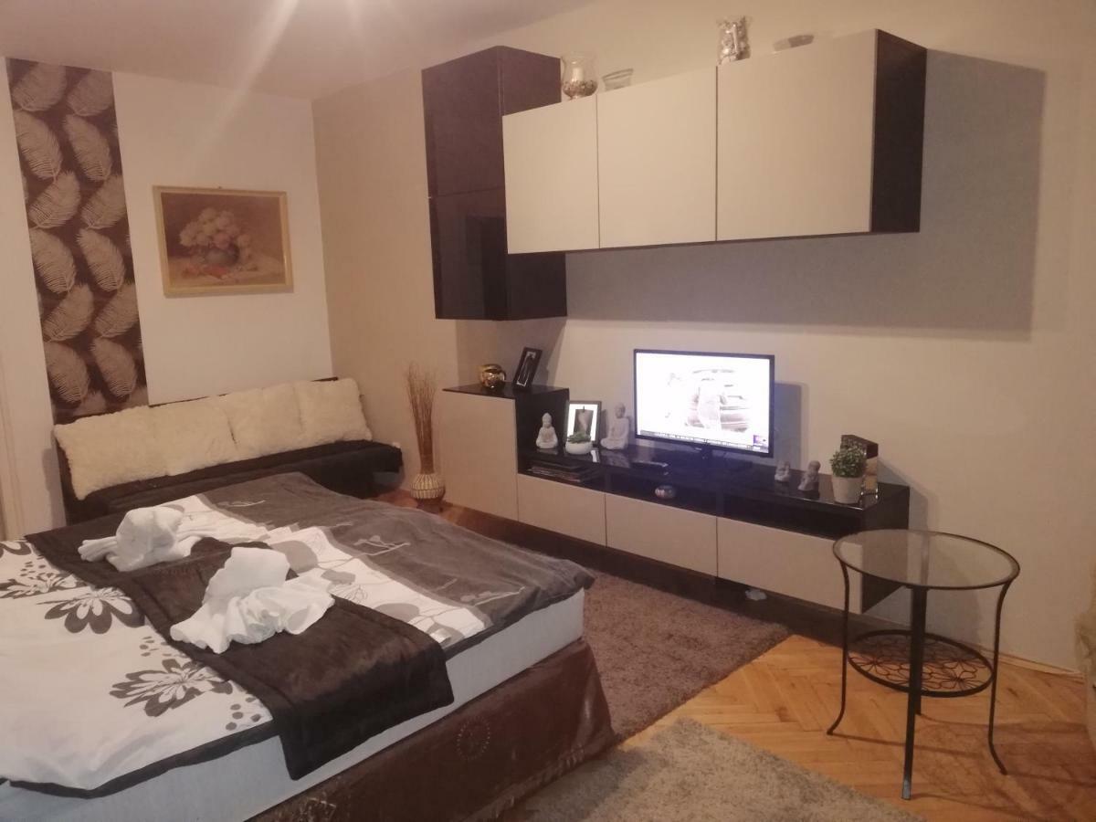 Heni Apartman Nagykanizsa Extérieur photo
